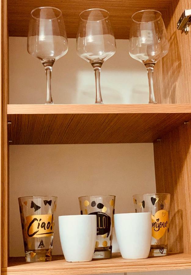 Ultracentral Apartment With All You Need: Wifi, Tv, Ac, Washer, Coffe ティミショアラ エクステリア 写真